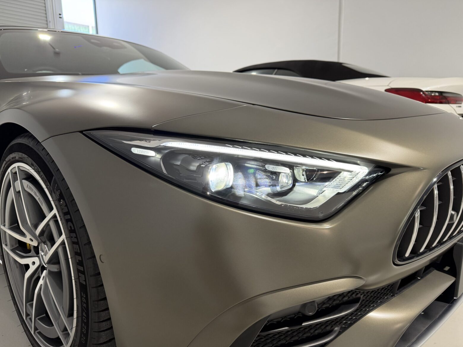 2022 Mercedes AMG SL43 photo