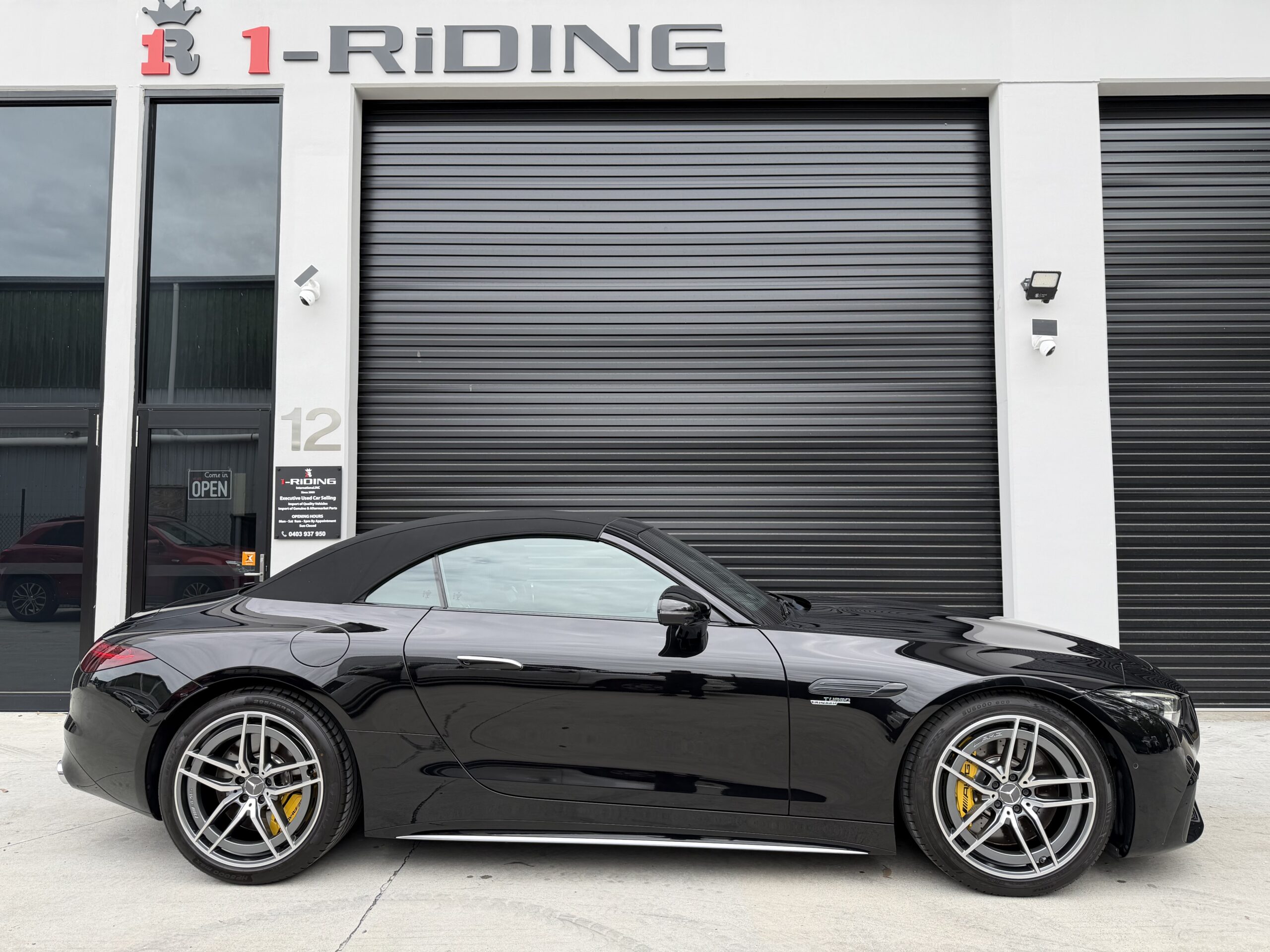 2022 Mercedes AMG SL43 photo