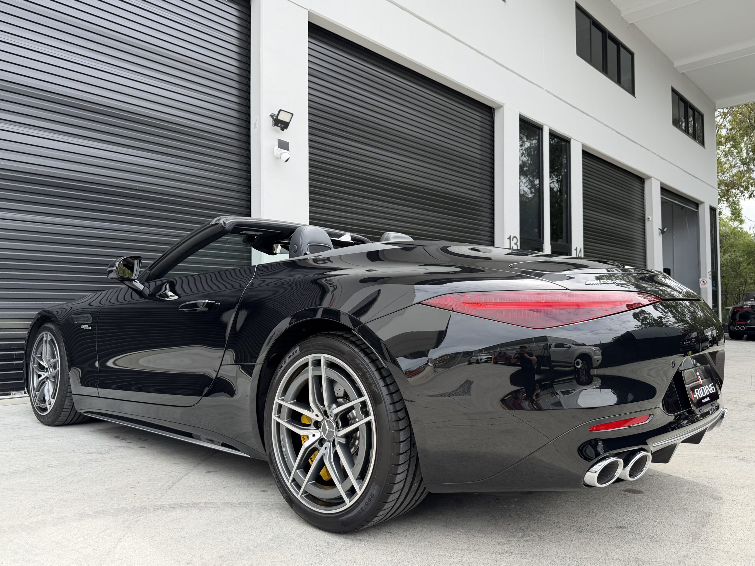 2022 Mercedes AMG SL43 photo