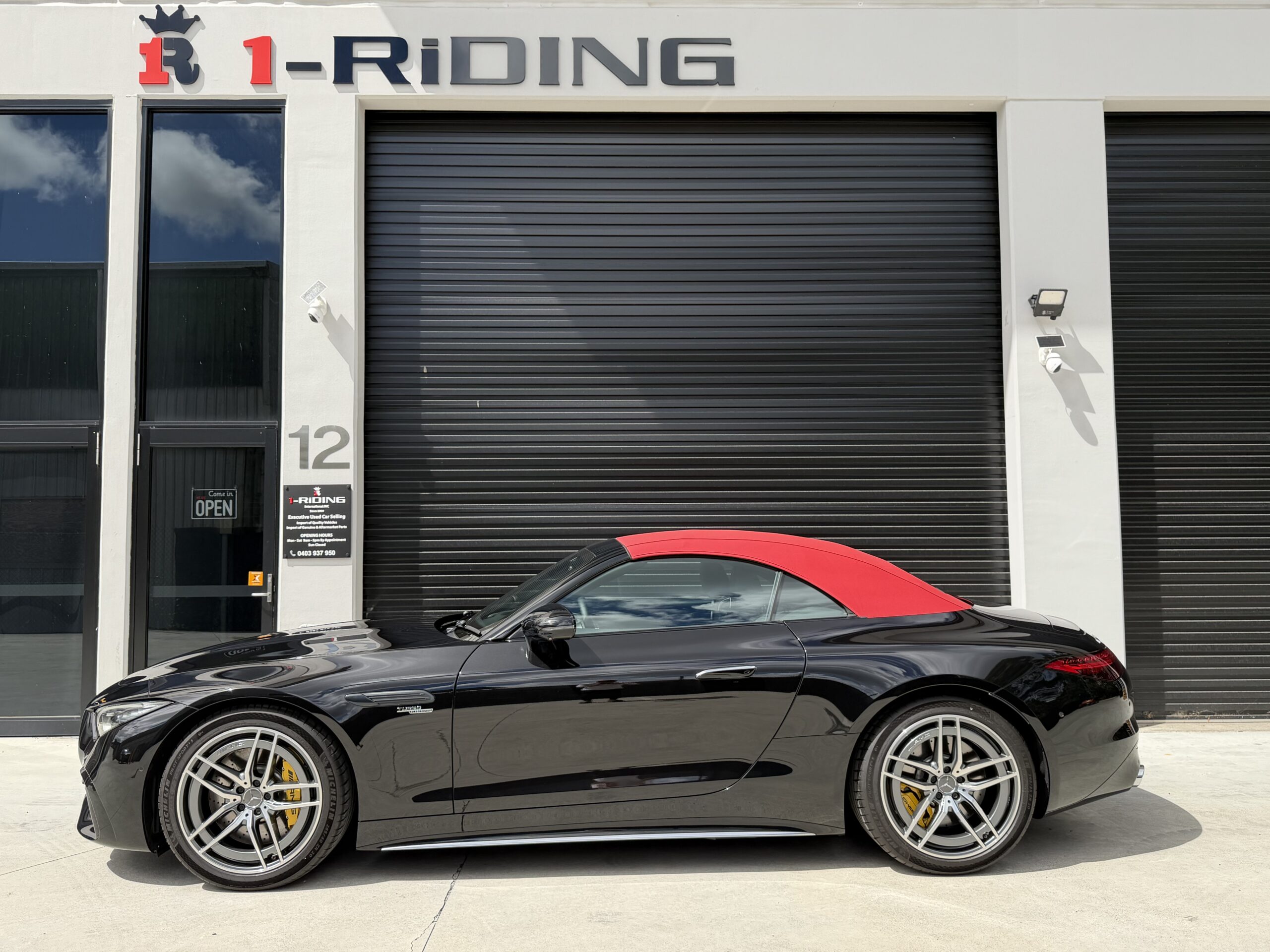 2022 Mercedes AMG SL43 photo