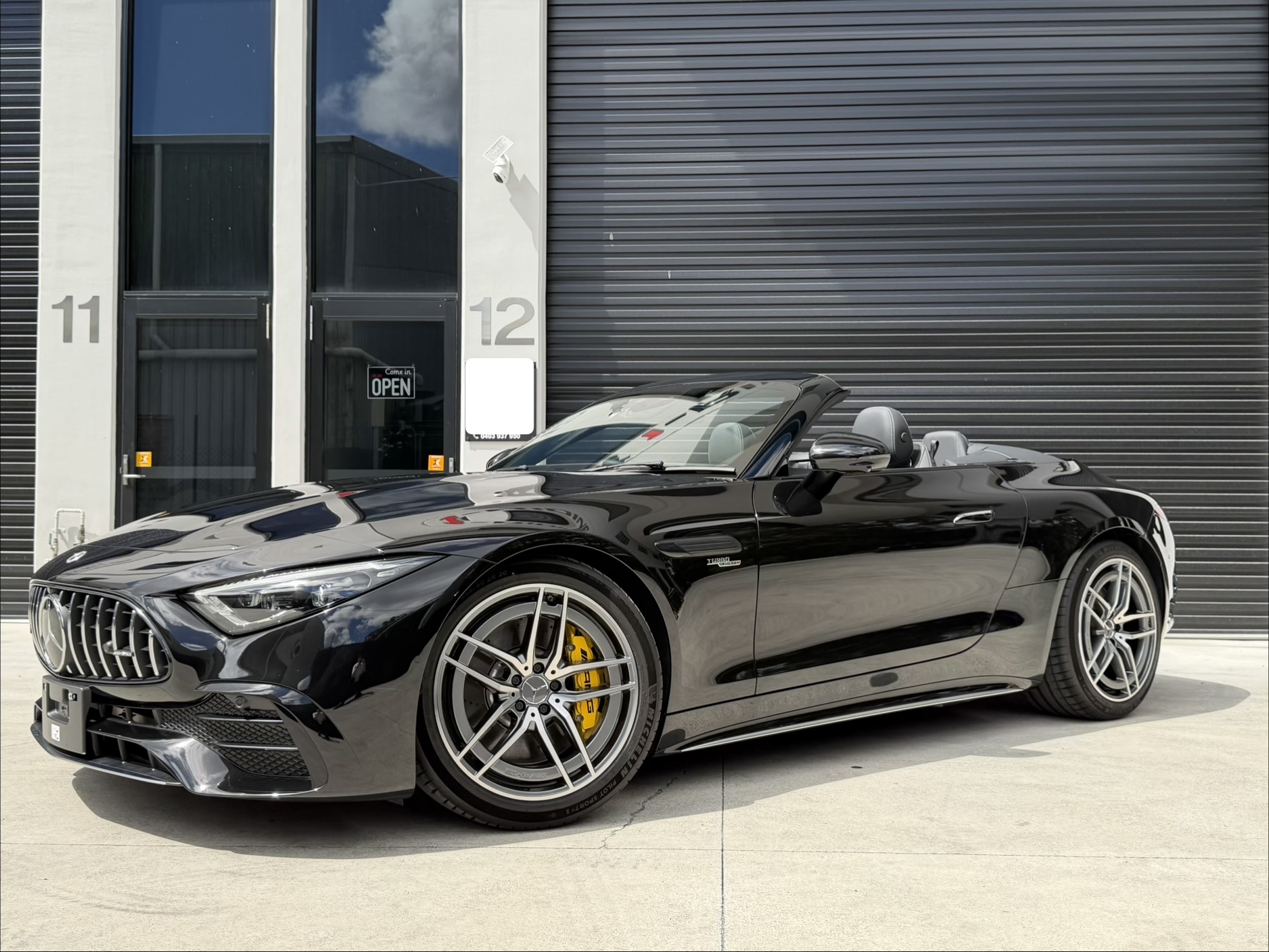 2022 Mercedes AMG SL43 - mercedes_amg