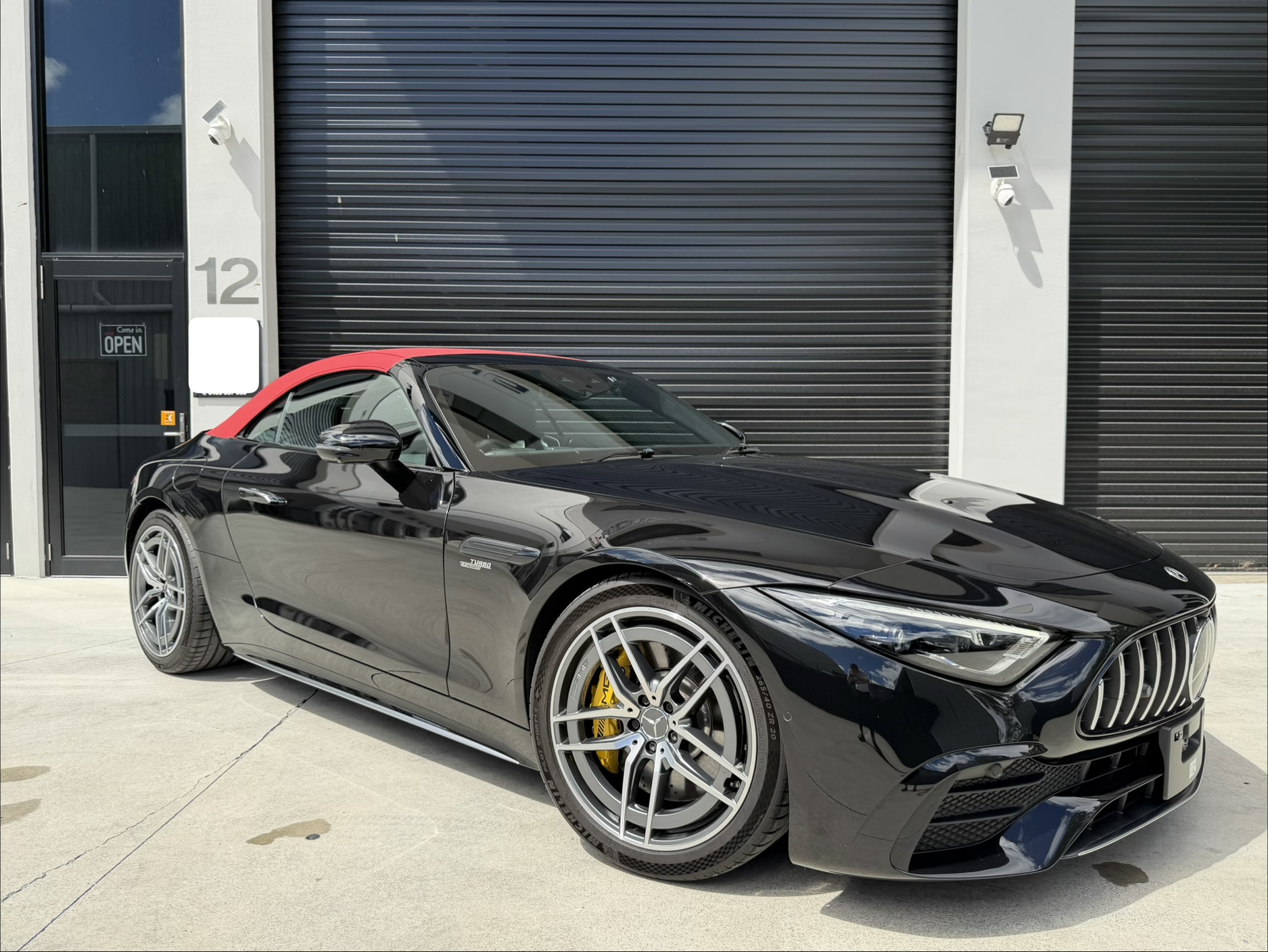 2022 Mercedes AMG SL43 photo