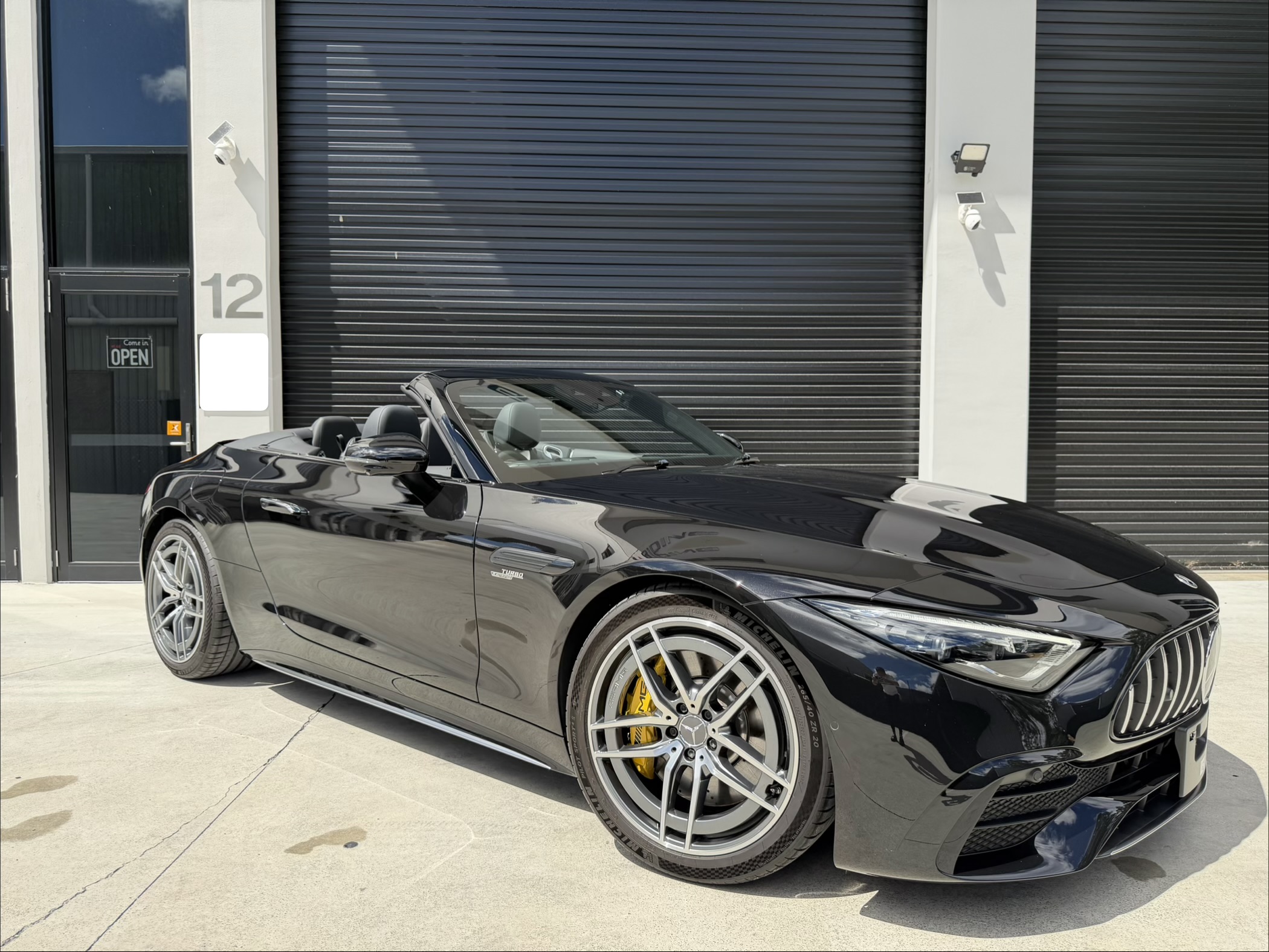 2022 Mercedes AMG SL43 photo