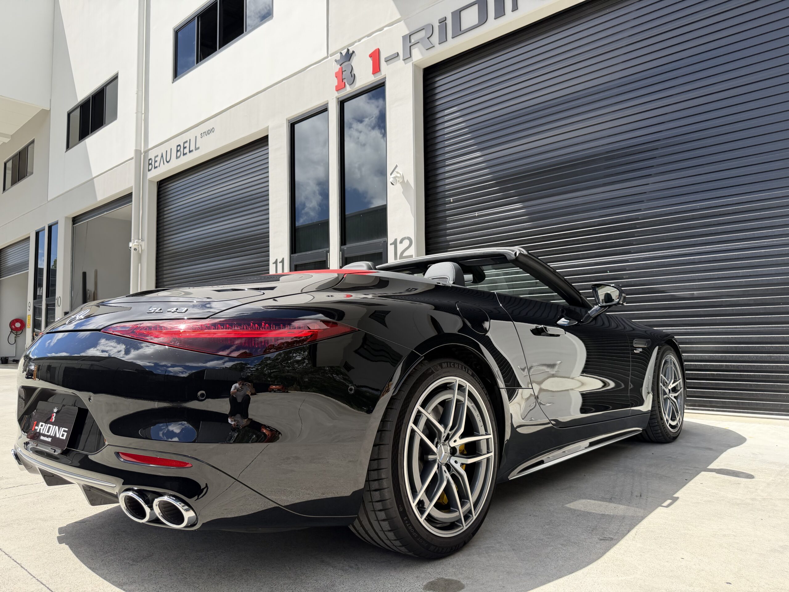 2022 Mercedes AMG SL43 photo