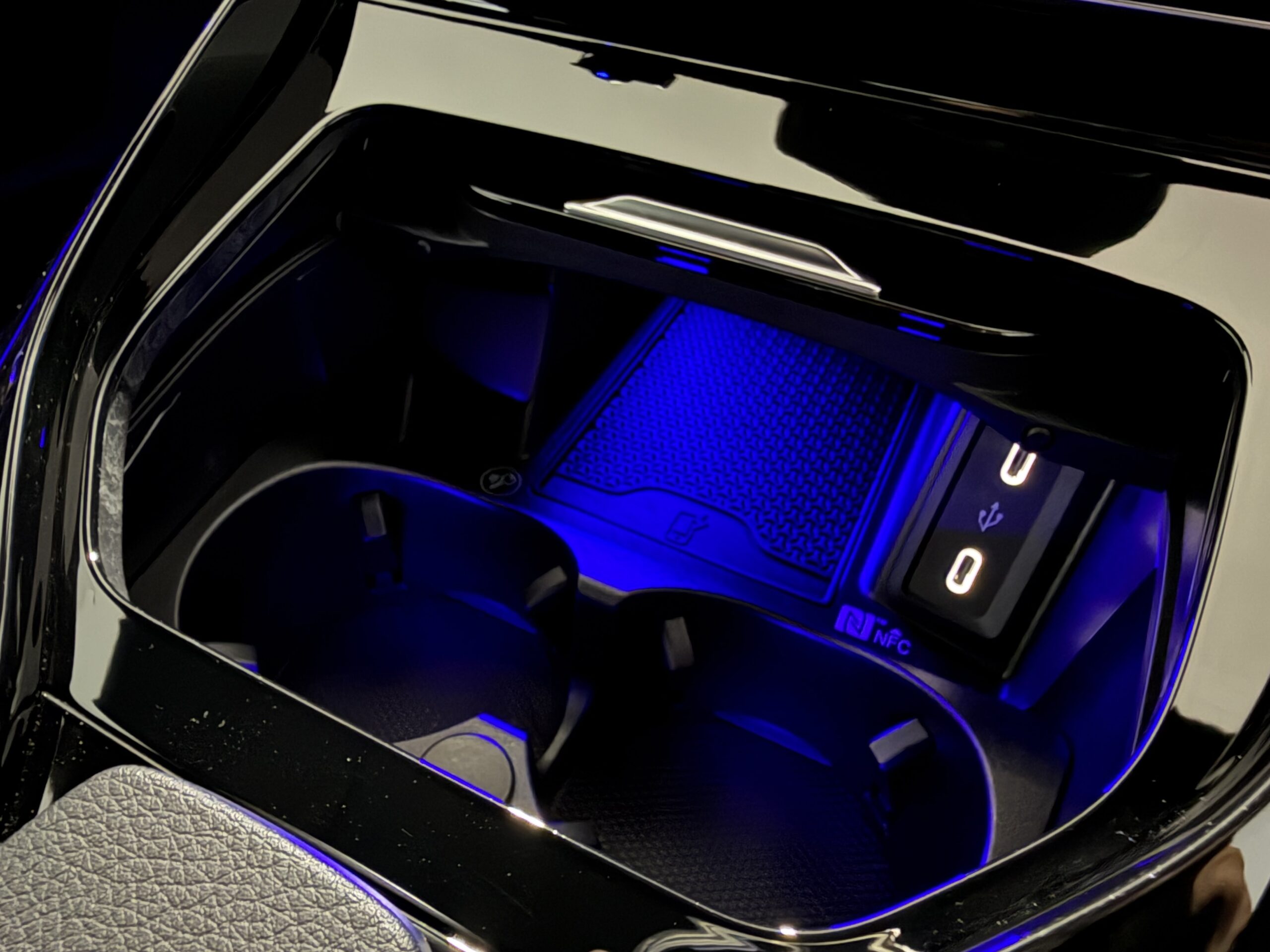 2022 Mercedes AMG SL43 photo